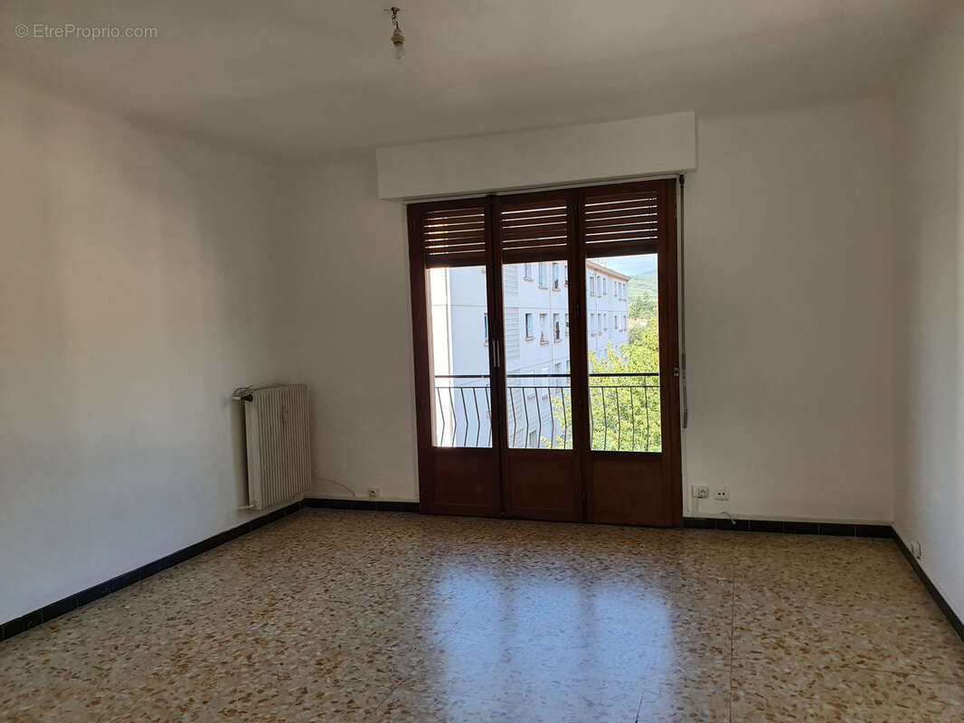 Appartement à DRAGUIGNAN