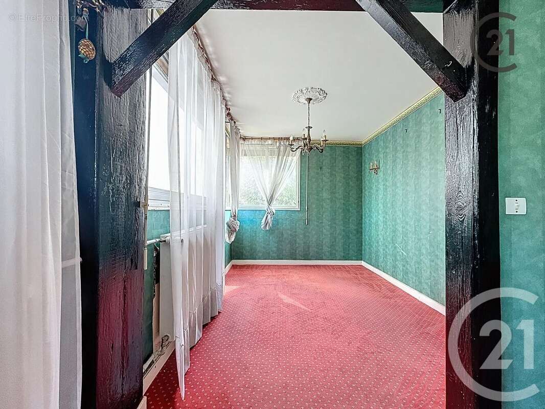 Appartement à COMBS-LA-VILLE