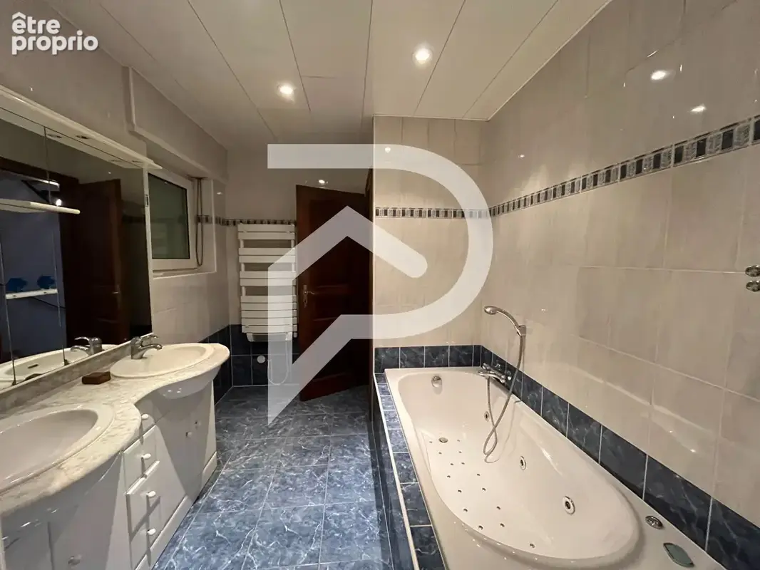 Maison d'architecte 6 pièces 168 m² Sarraltroff - photo 11