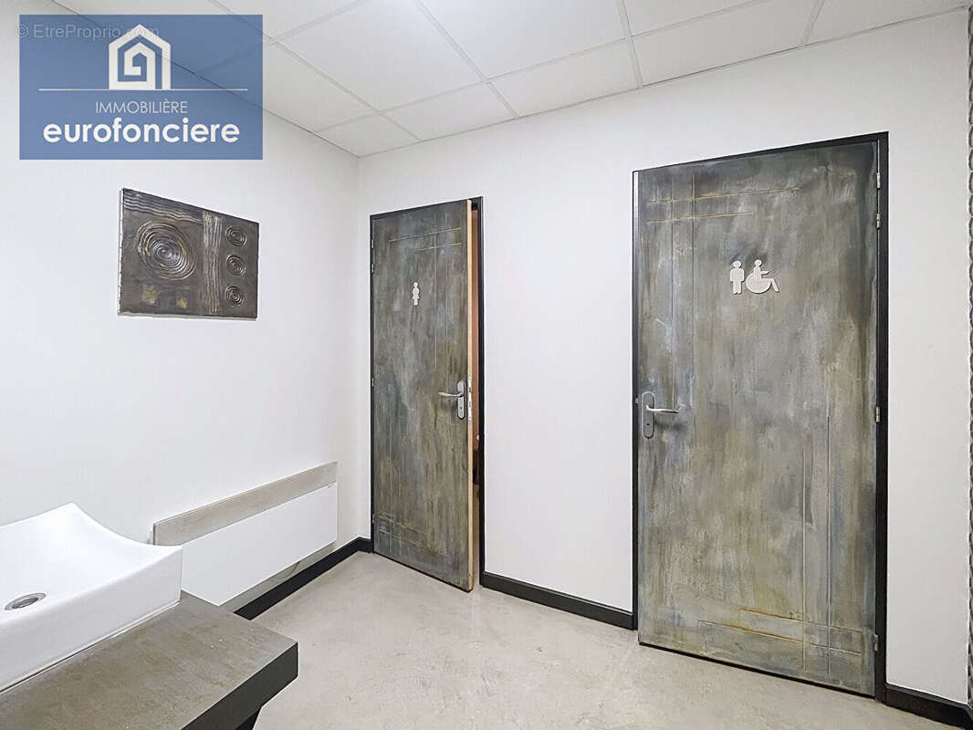 Commerce à SAINT-LYE