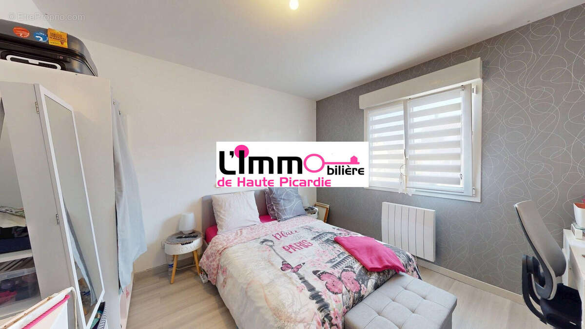 Chambre 3 - Maison à DOMPIERRE-BECQUINCOURT