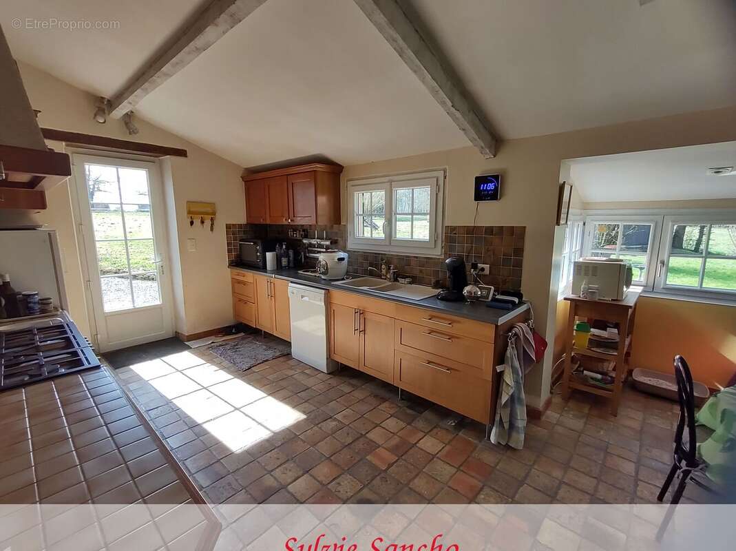 Maison à VICQ-EXEMPLET