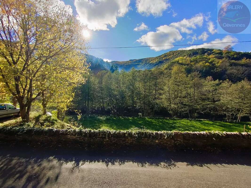 Maison à LE POMPIDOU