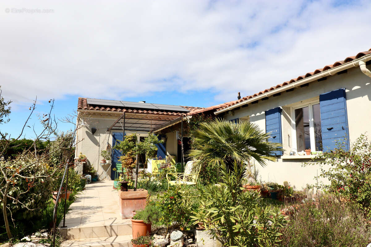 Maison à SAINT-ROMAN-DE-MALEGARDE
