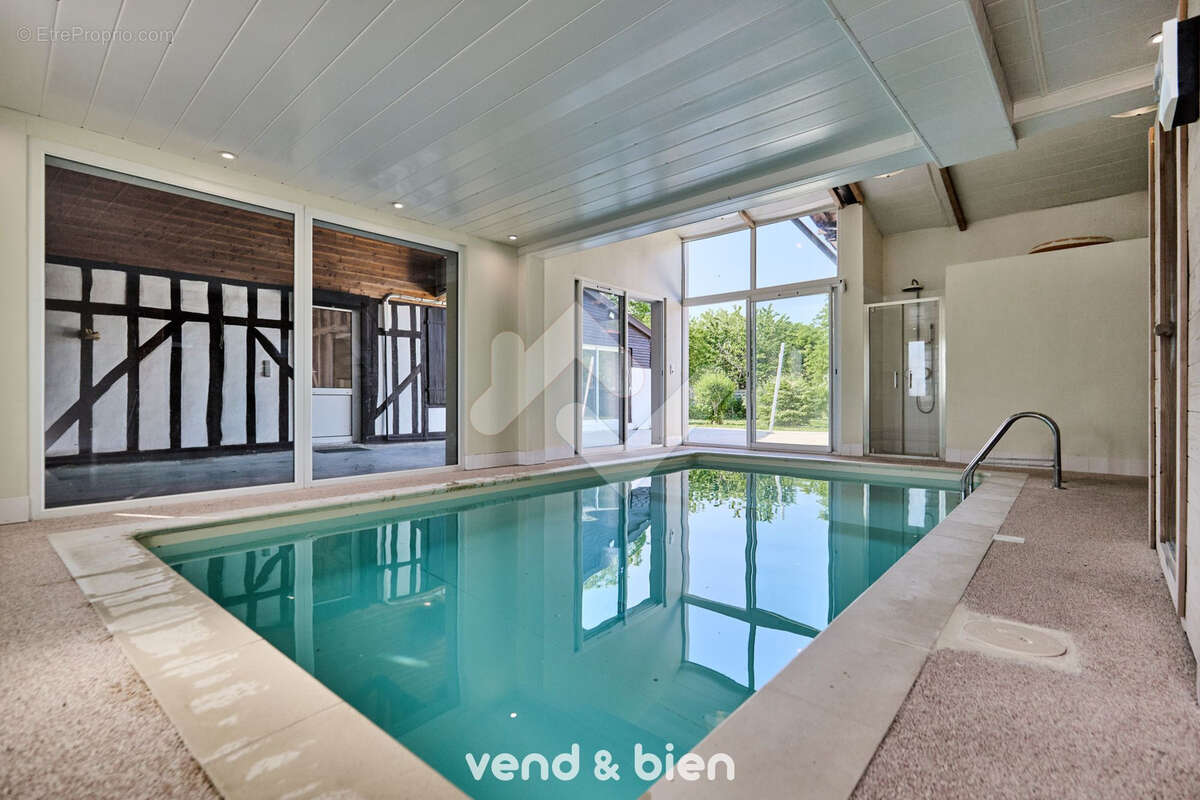 Maison à LARZICOURT