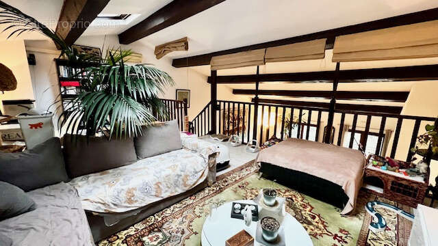 Appartement à ROQUEBRUNE-CAP-MARTIN