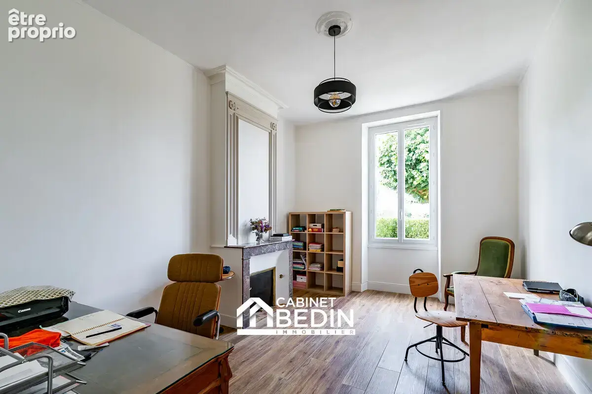 Maison 9 pièces 303 m² à vendre à Bourg (33710) - photo 8