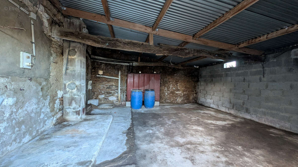 Maison à LES LANDES-GENUSSON