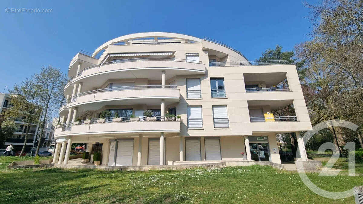 Appartement à SAINT-MAUR-DES-FOSSES