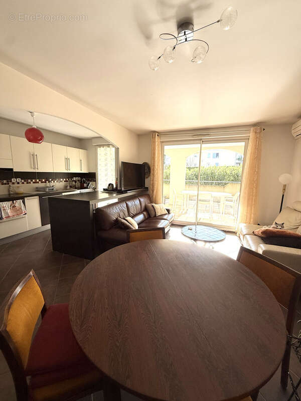 Appartement à SAINT-MAXIMIN-LA-SAINTE-BAUME