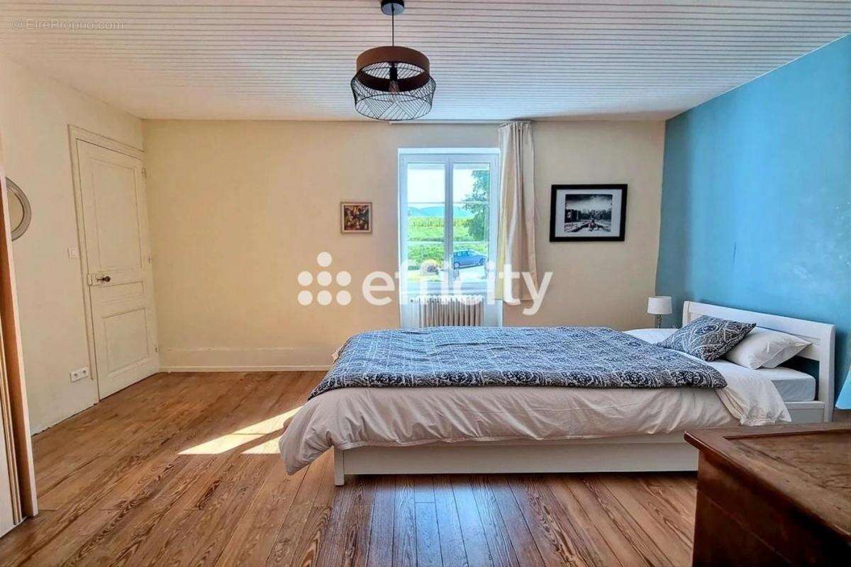 Maison à PIERRECLOS