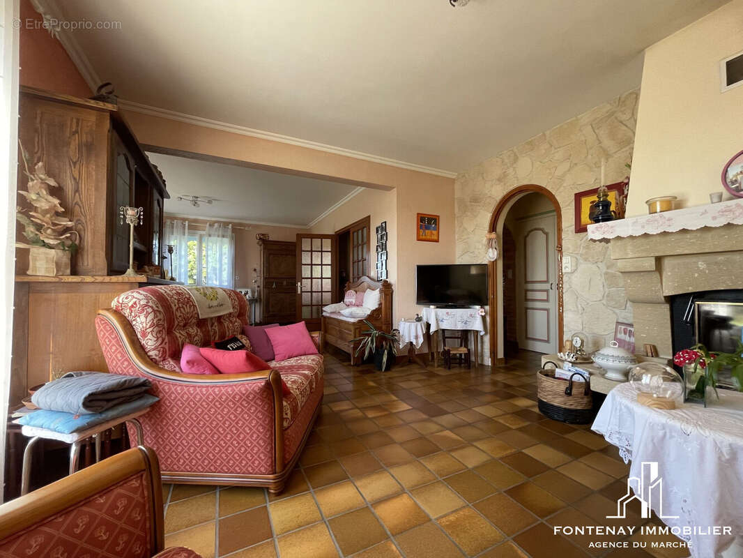 Maison à FONTENAY-LE-COMTE