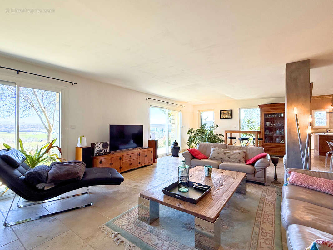 Maison à FORCALQUIER