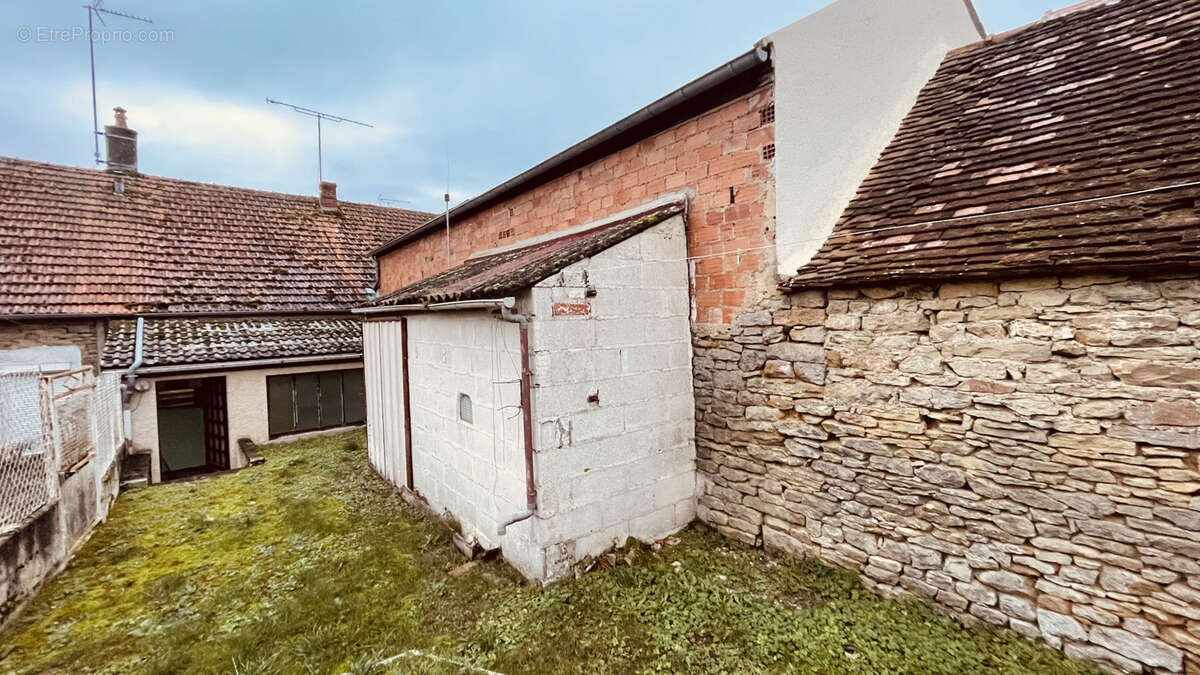 Maison de village à restaurer à COURTEROLLES  49 500 €  F.A.I. - photo 6