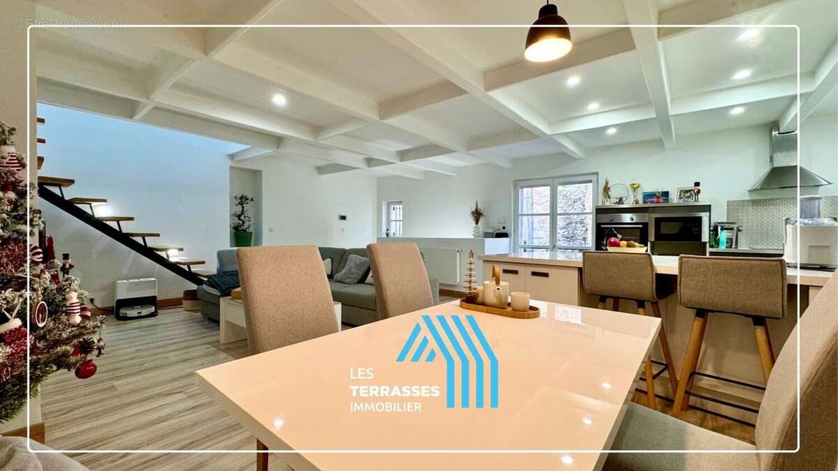 Maison à MONTELIMAR