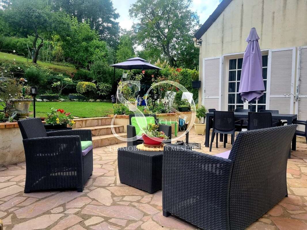 Maison à MEZIERES-SUR-SEINE