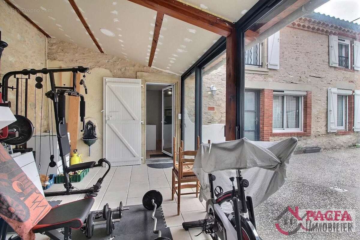 Maison rénovée – Proche centre-ville, confort et garanties décennales - photo 15