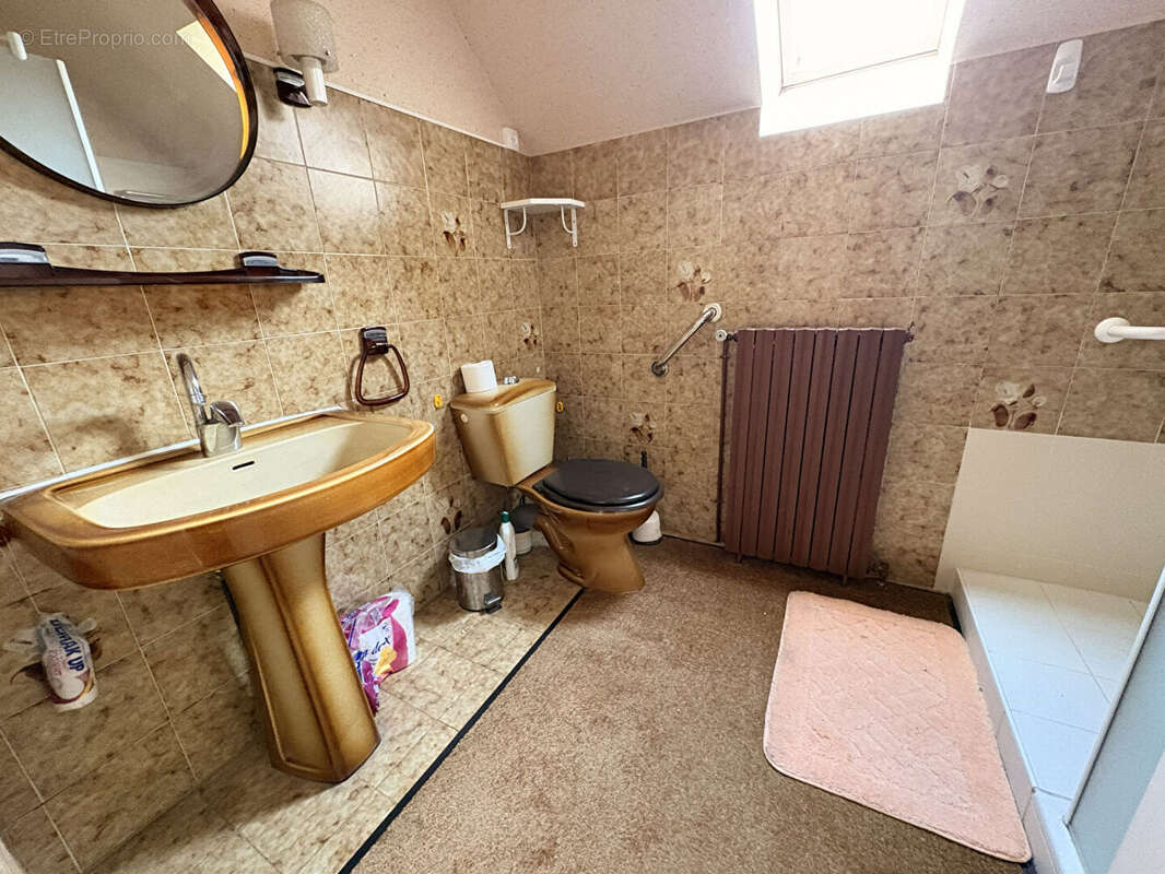 Maison Centre-ville Chateaubriant 5 pièces - photo 8