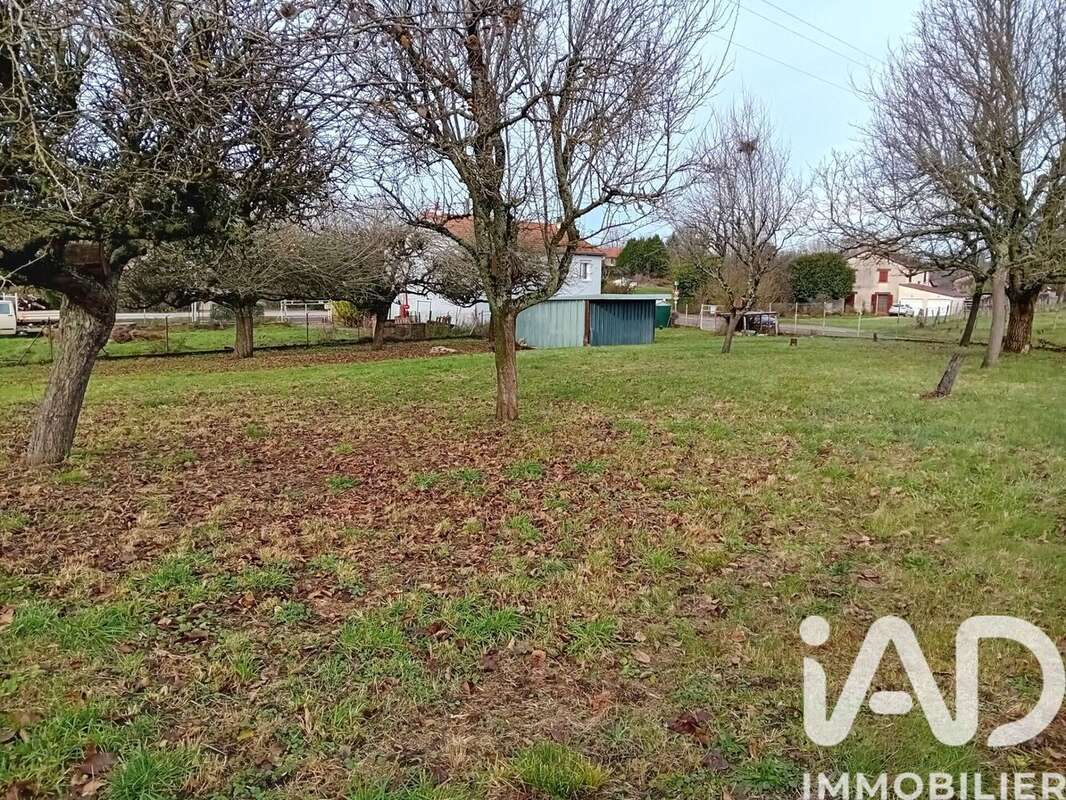 Photo 2 - Terrain à ECLARON-BRAUCOURT-SAINTE-LIVIERE