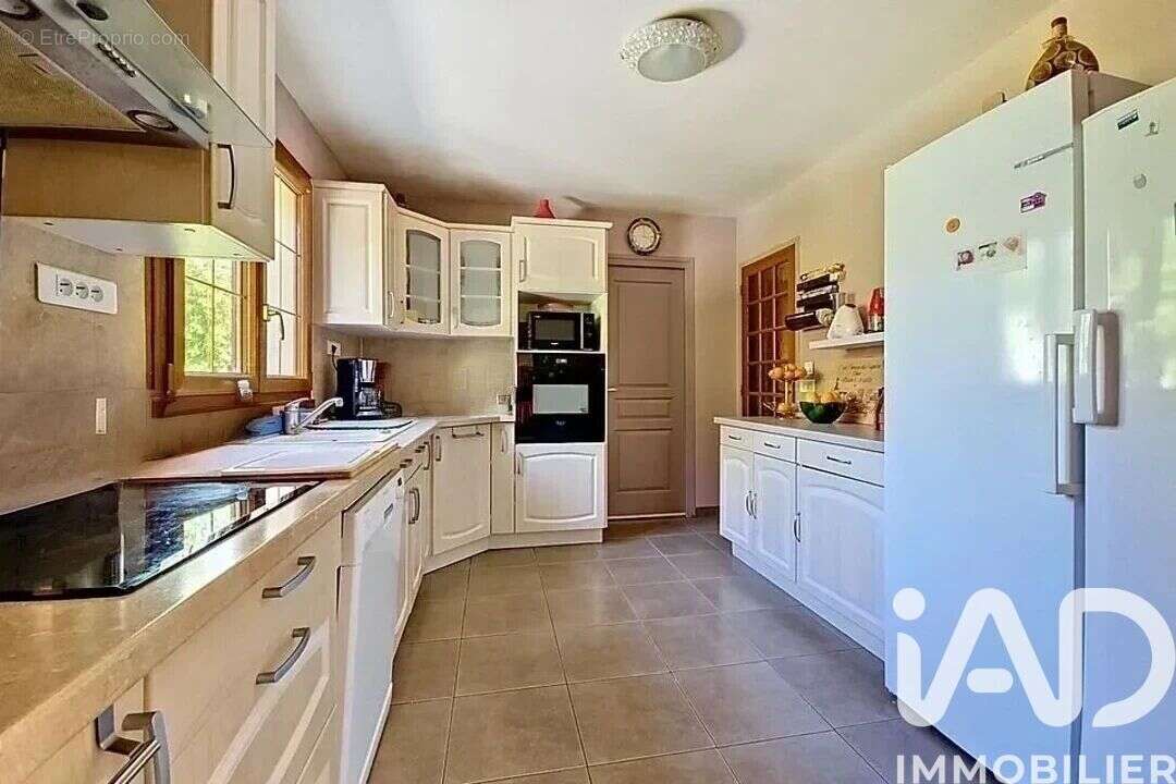 Maison 94 m² à Buno-Bonnevaux  - photo 8
