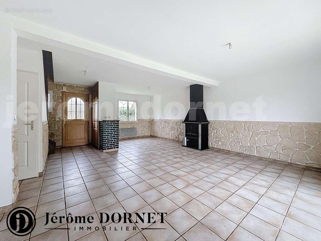 noirt_00004 - Maison à POIX-DE-PICARDIE