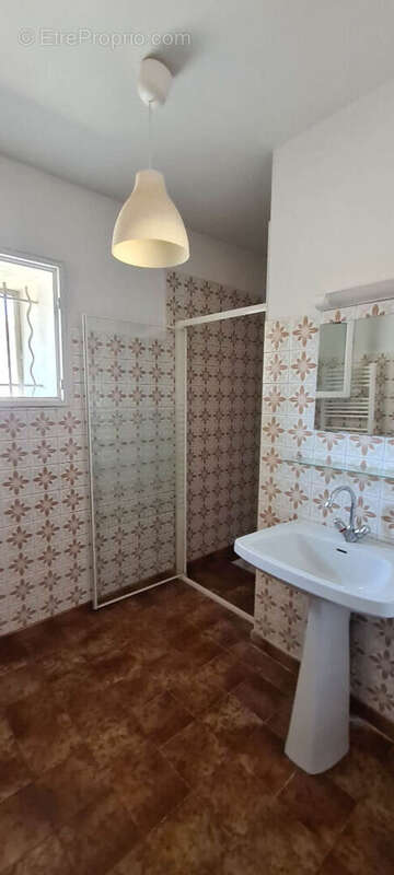 Maison à CAUMONT-SUR-DURANCE