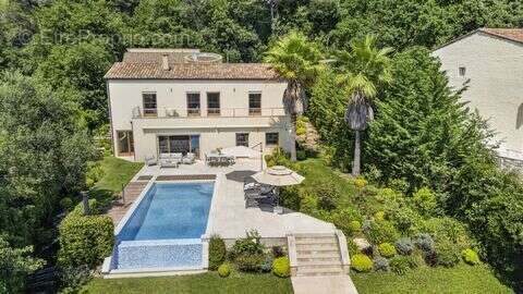 Maison 325 m² à Vence  - photo 2
