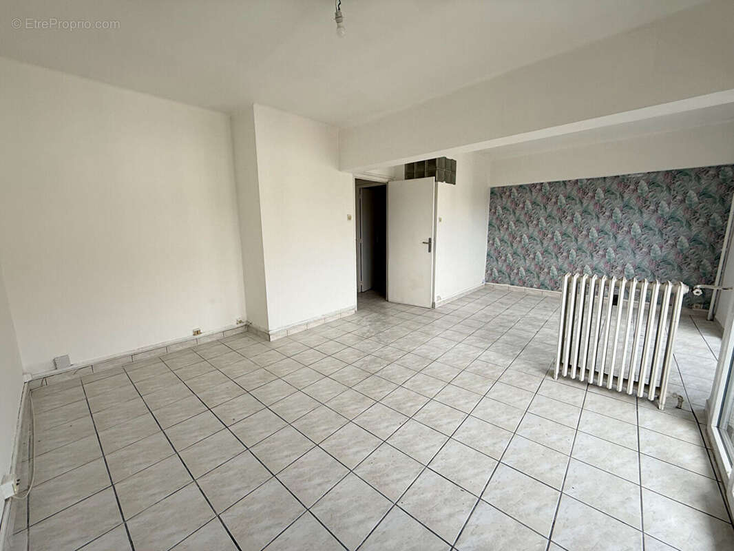TOULON PALAIS DE JUSTICE Appartement T2 avec ascenseur - photo 6