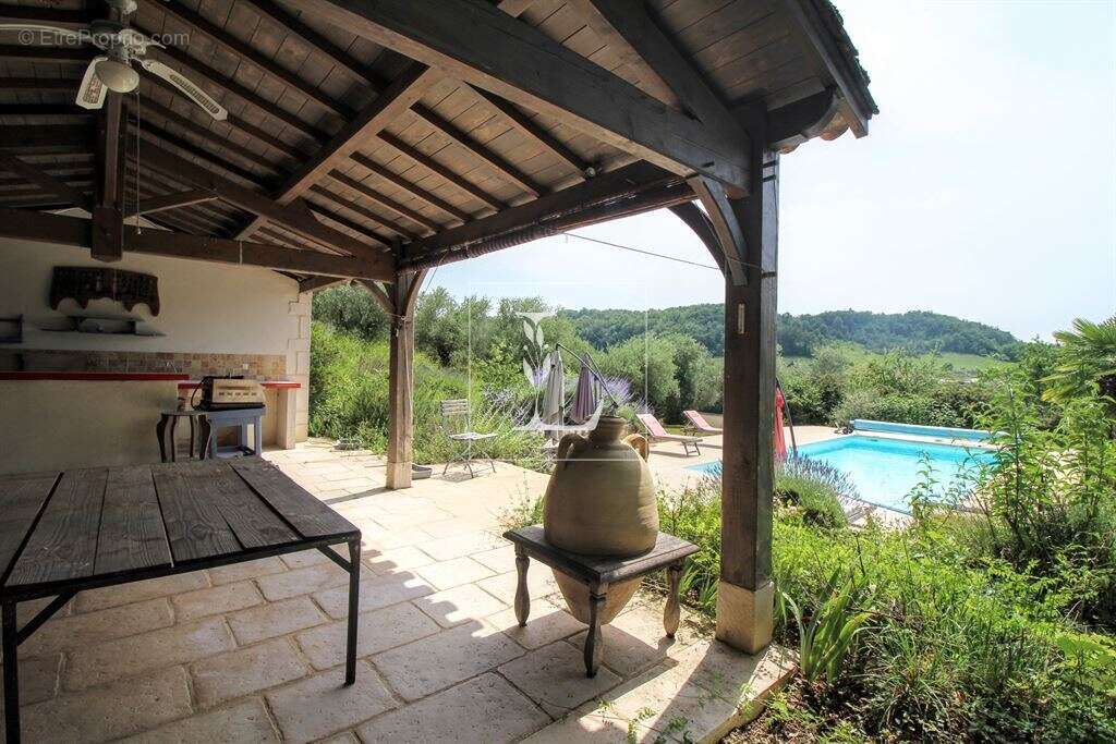 Maison à LAUZERTE