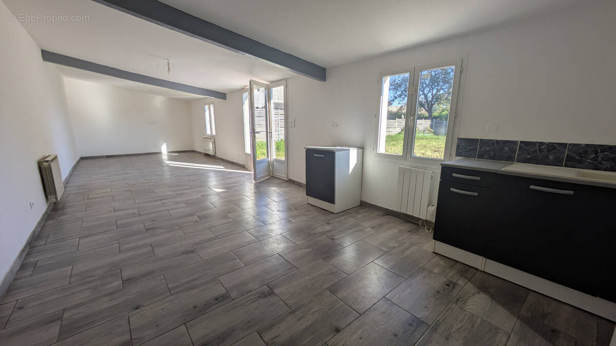 Maison à SAINT-VINCENT-LA-CHATRE