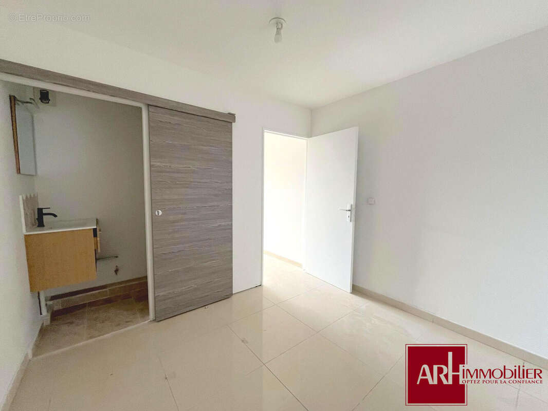 Appartement à SAINT-DENIS