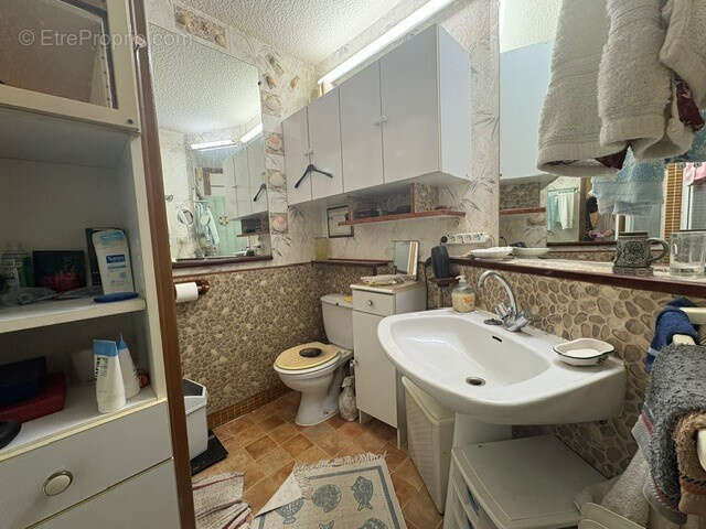 studio en rez de chaussée à rafraîchir - photo 10