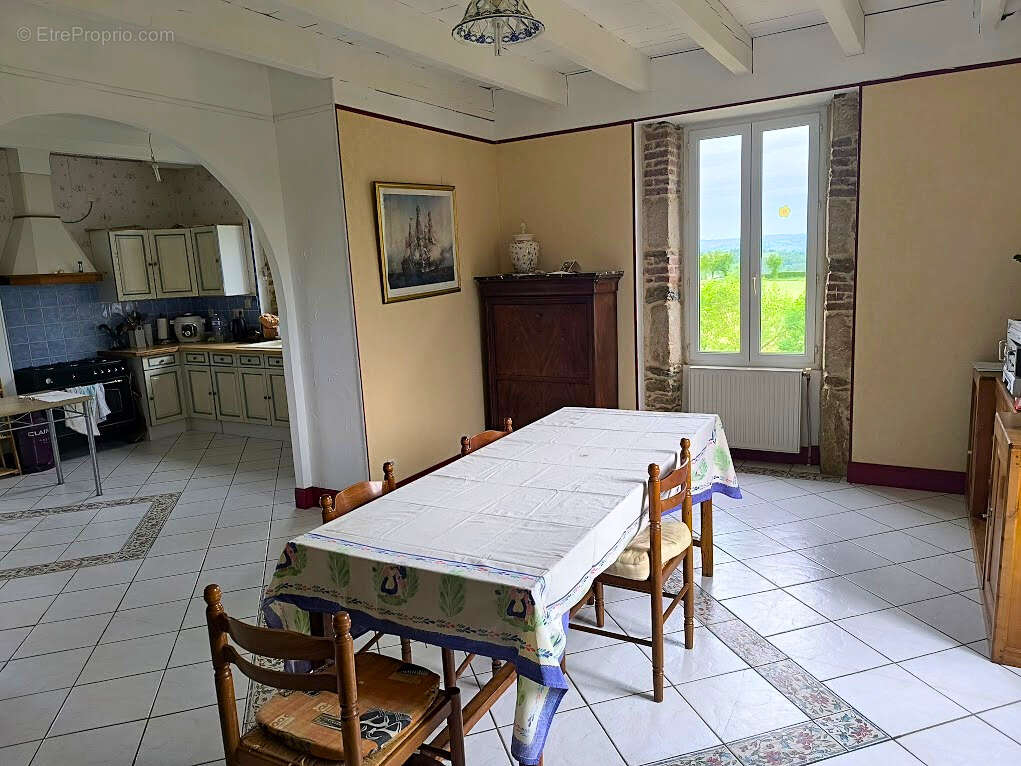 Maison à PRENDEIGNES