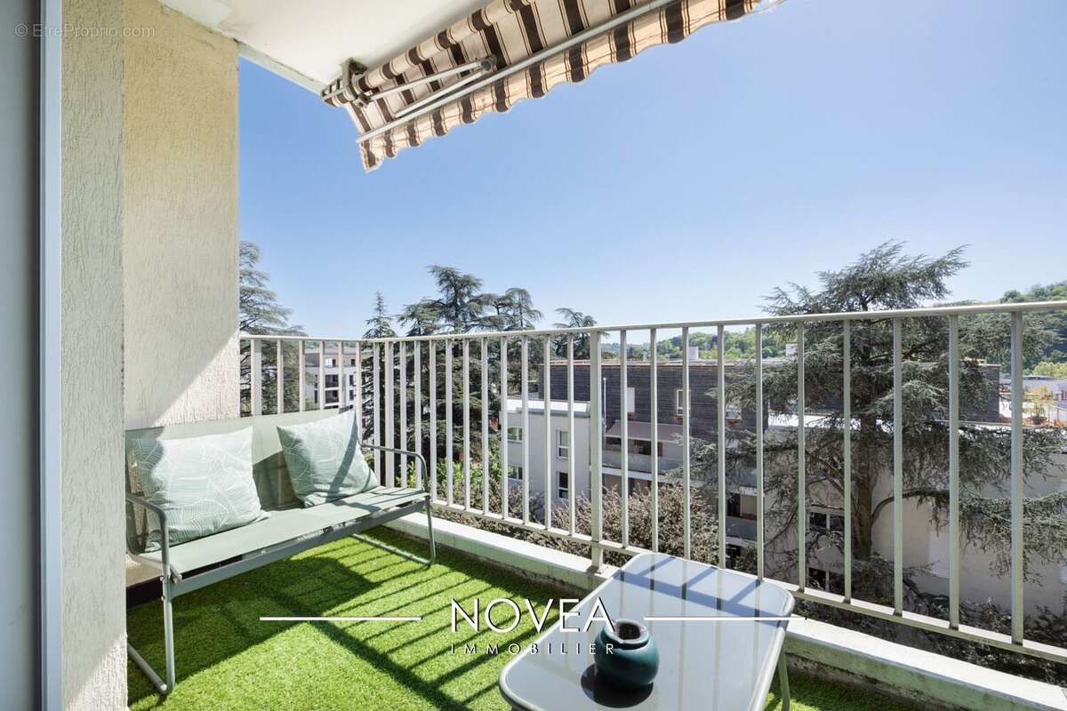 Appartement à FONTAINES-SUR-SAONE