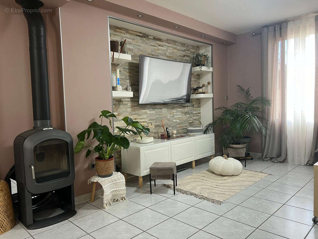 Maison à GOUSSAINVILLE