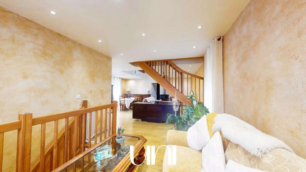 Maison à MEZIDON-CANON