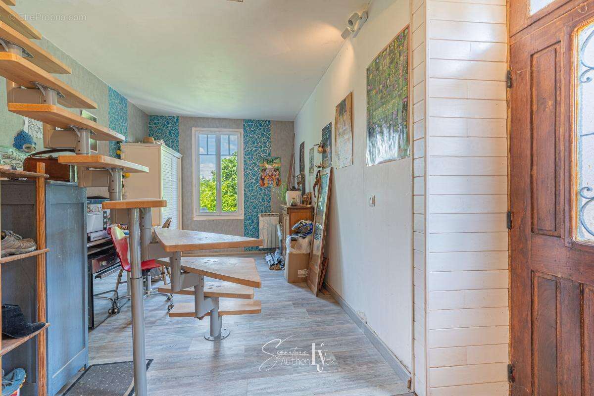 Maison 110 m² à Objat  - photo 4