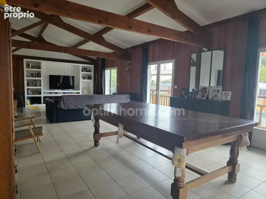Maison familiale 220 m² – DPE B – Piscine – Grand garage – Plus de 6 300 m² de terrain – Le Fleix - photo 2