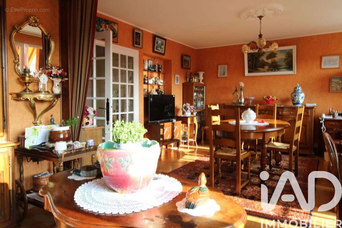Photo 2 - Appartement à CONFLANS-SAINTE-HONORINE