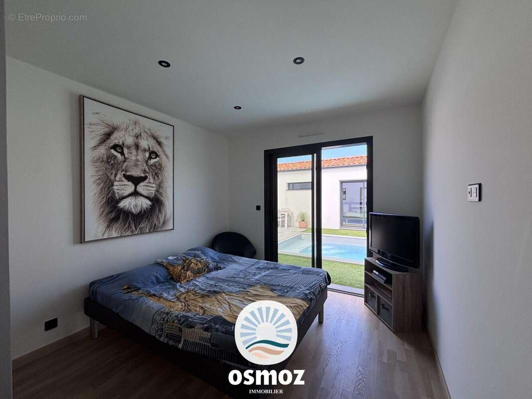 Maison 151 m² à Saint-Sauveur-D'aunis  - photo 9