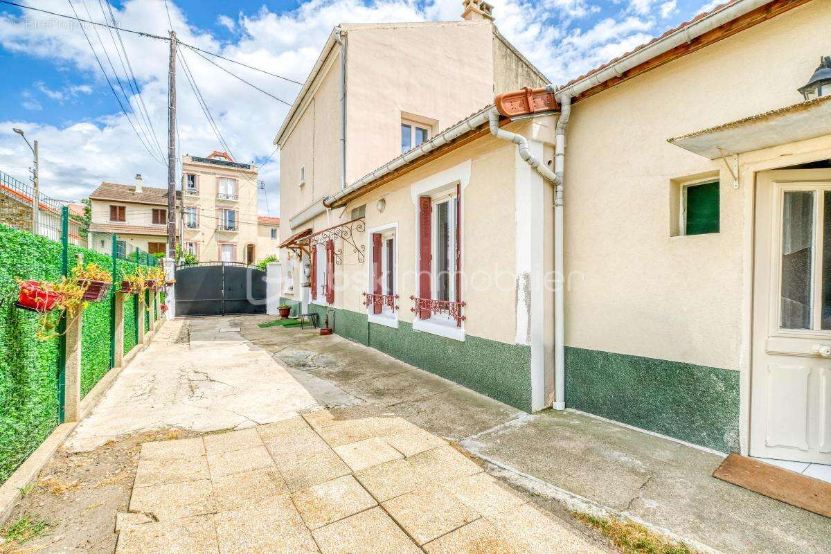Exclusivité – maison familiale avec jardin – quartier marx dormoy - photo 22