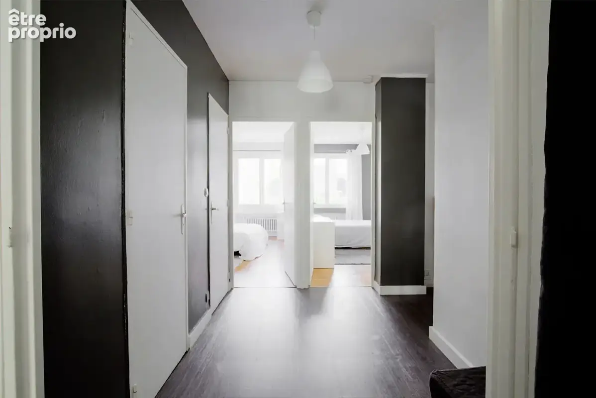 COURS FAURIEL - appartement F3 - photo 7