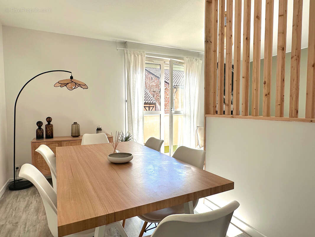 Appartement à SAINT-LAURENT-SUR-SAONE