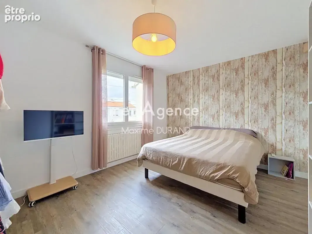 Maison rénovée 3 chambres avec véranda et garage - photo 7