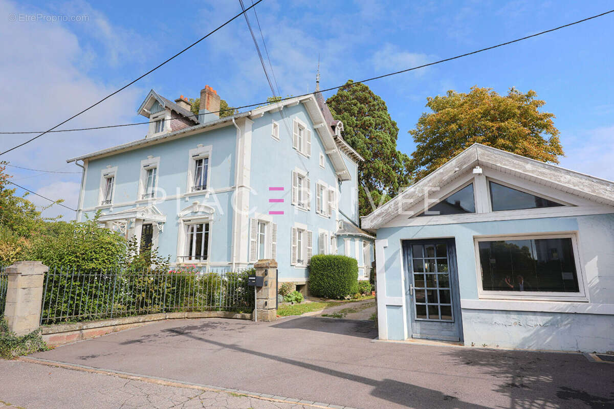 Maison à THAON-LES-VOSGES