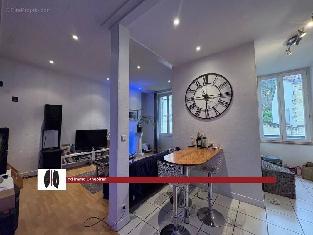 Appartement à LANGOIRAN