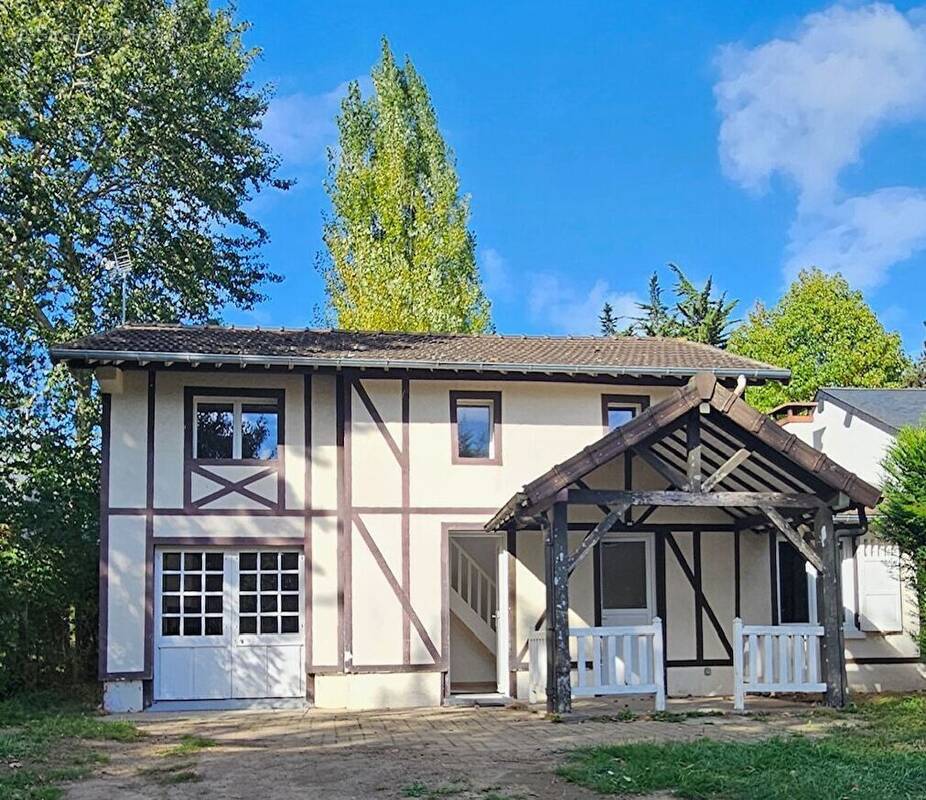 Maison à VARAVILLE