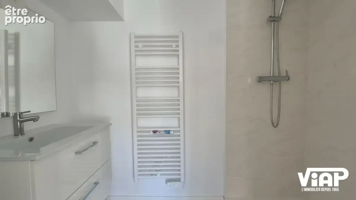 Quartier Ouest, maison composée de deux appartements en excellent état - photo 7