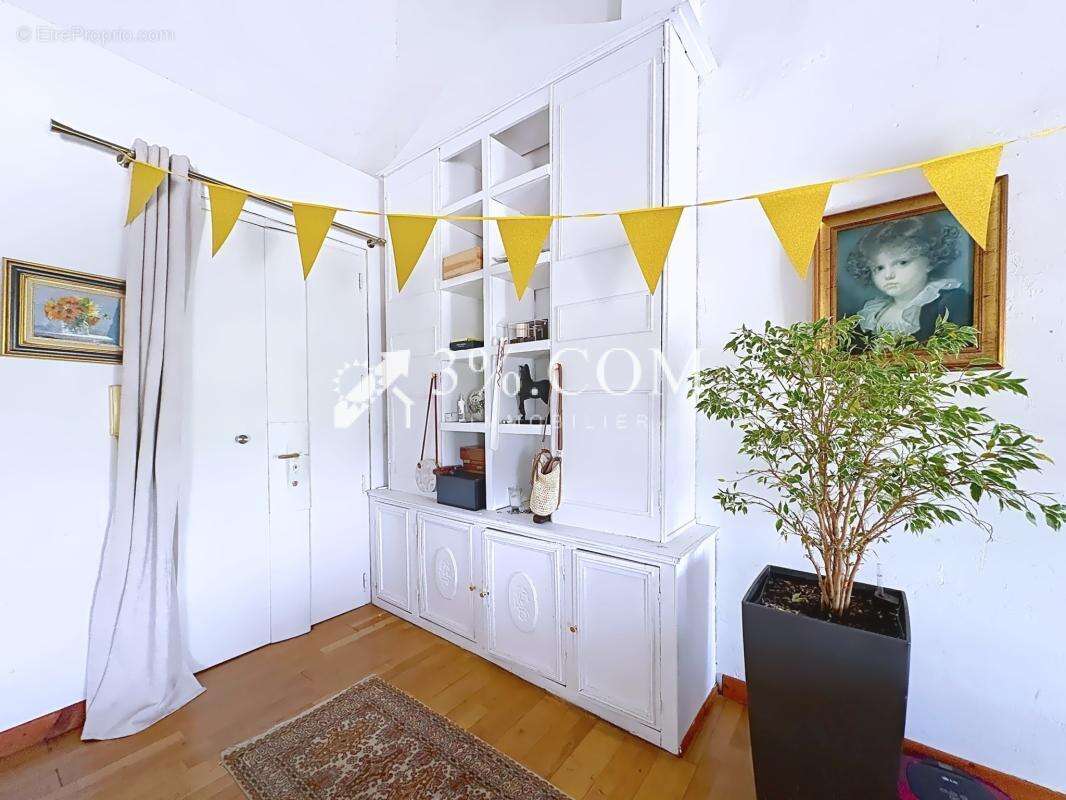 NARBONNE - COURS MIRABEAU Appartement de caractère de 136 m2 - photo 6