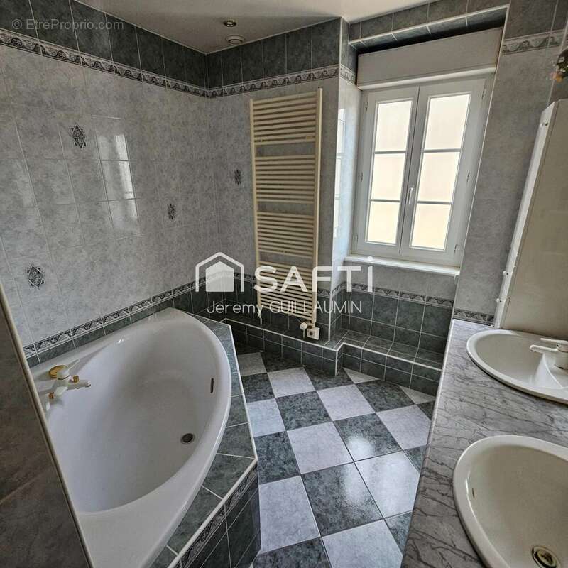 Photo 9 - Maison à VARENNES-SUR-ALLIER